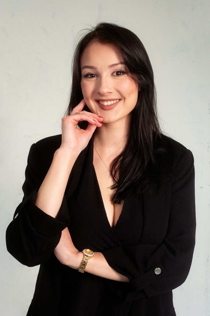 dominika_resized_4.jpg